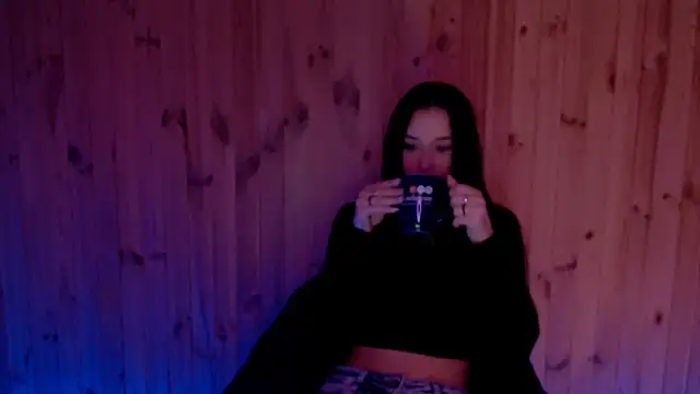 AlisaLink online show from October 2025 05:24:02 PM