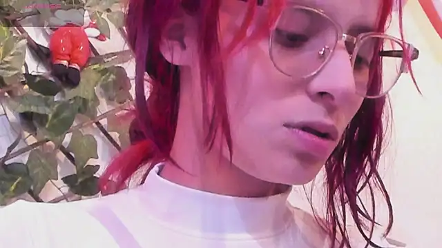 RedMeloddy online show from December 2025 08:39:02 PM