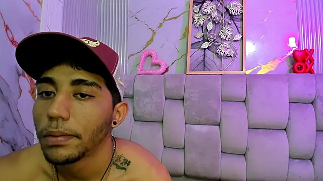 Snapshot of Annyeli chatting on February 2025 04:04:01 AM Annyeli online show from February 2025 04:04:01 AM