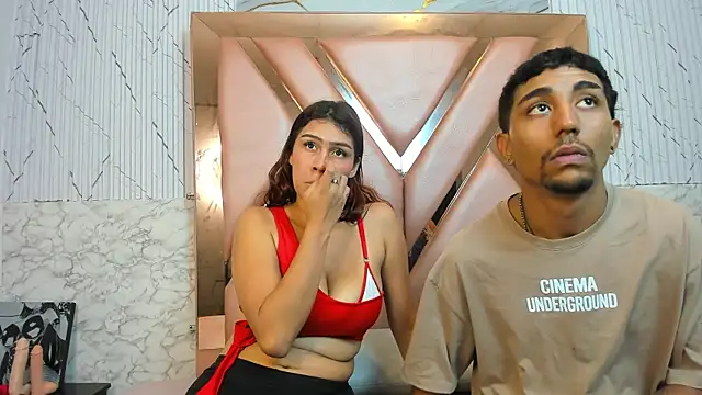 Snapshot of Annyeli chatting on October 2025 02:23:02 PM Annyeli online show from October 2025 02:23:02 PM