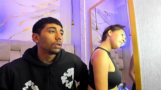 Snapshot of Annyeli chatting on October 2025 01:43:02 PM Annyeli online show from October 2025 01:43:02 PM