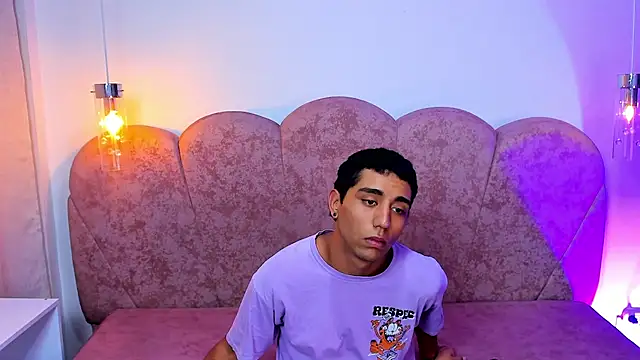 Annyeli online show from June 2026 02:17:01 AM