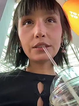 bigbabykiki online show from February 2025 01:27:01 PM