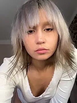 bigbabykiki online show from October 2025 04:35:01 PM