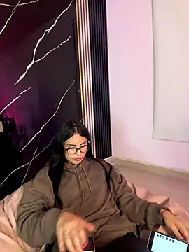 CAM 21X online show from October 2025 11:48:02 PM