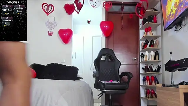 SophieBaker   online show from February 2026 03:13:01 AM