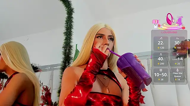 Snapshot of Regiina_Doll chatting on December 2025 09:53:01 PM Regiina Doll online show from December 2025 09:53:01 PM