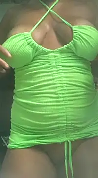 Snapshot of LuahSanthos chatting on February 2025 05:58:01 PM LuahSanthos online show from February 2025 05:58:01 PM