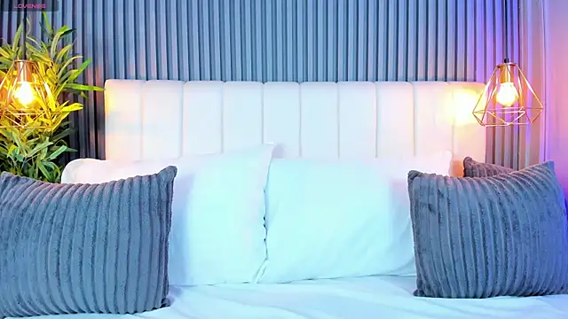 LinaGlam online show from September 2025 10:48:01 PM