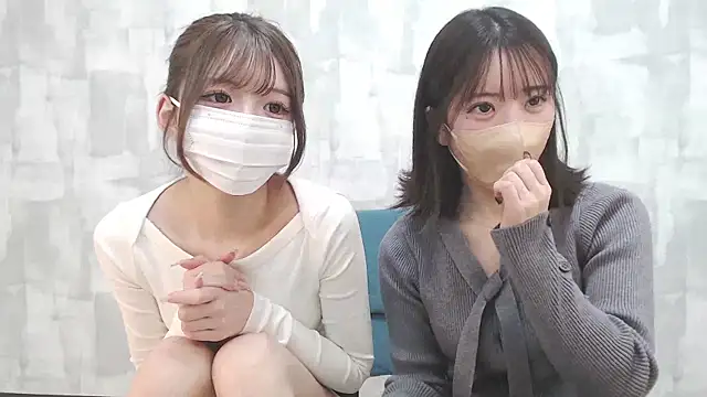 Snapshot of LOVE_MOMO_LOVE chatting on January 2025 11:35:01 AM LOVE MOMO LOVE online show from January 2025 11:35:01 AM