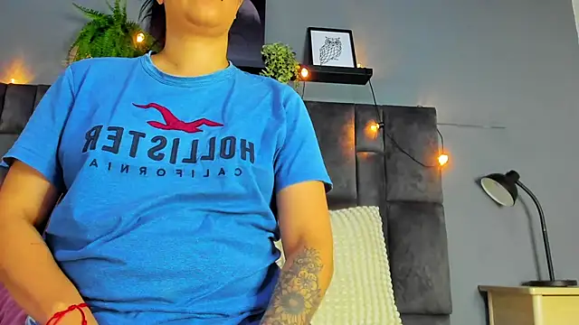 DulceAurora   online show from July 2026 02:38:01 AM