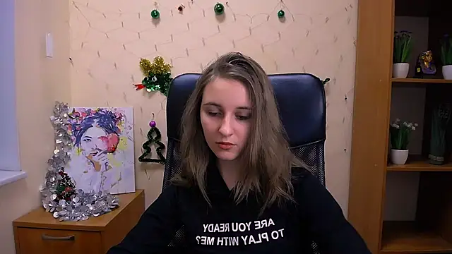  Nicole new online show from December 2024 04:00:01 PM