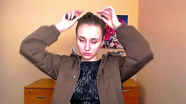  Nicole new online show from March 2025 01:40:02 PM