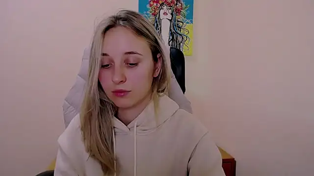  Nicole new online show from October 2025 11:22:01 AM