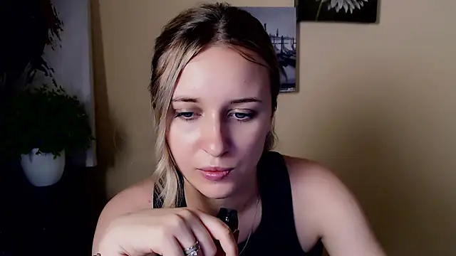 Snapshot of _Nicole_new chatting on June 2026 10:30:01 AM Nicole new online show from June 2026 10:30:01 AM