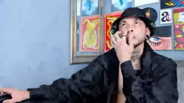 MurdockH online show from November 2025 07:52:02 AM