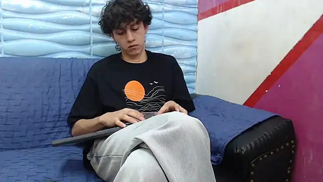 Felipe Browns online show from January 2025 01:37:02 PM