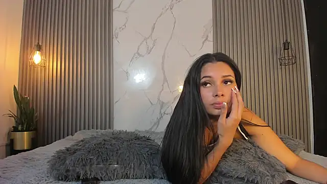 caliope coralki online show from February 2025 01:53:01 AM