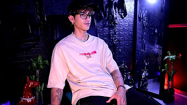 DemonKush-- online show from November 2025 03:06:02 AM