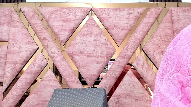 Snapshot of mia_alvares chatting on December 2025 11:26:02 AM mia alvares online show from December 2025 11:26:02 AM