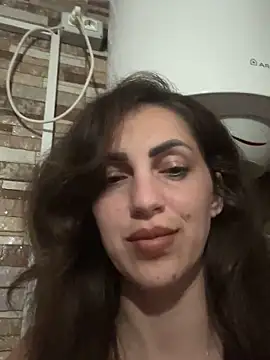 EmaSkyes online show from September 2025 06:13:02 PM