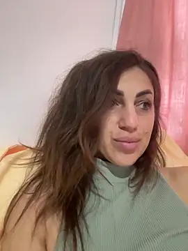 EmaSkyes online show from November 2025 06:45:01 AM