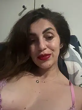 EmaSkyes online show from November 2025 07:57:01 PM