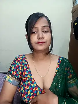 Snapshot of Miss-Riyasingh chatting on July 2026 01:06:02 PM Miss-Riyasingh online show from July 2026 01:06:02 PM