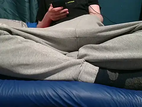 Snapshot of krissraw chatting on November 2025 03:56:01 AM krissraw online show from November 2025 03:56:01 AM