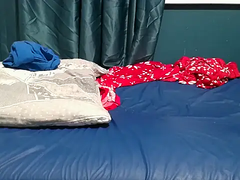 Snapshot of krissraw chatting on November 2025 04:34:02 AM krissraw online show from November 2025 04:34:02 AM