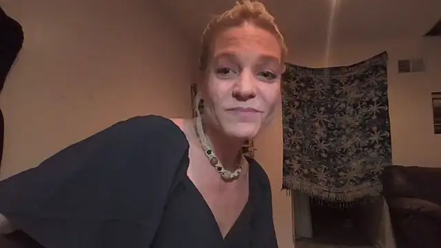 Snapshot of AddieAssets chatting on December 2024 08:55:02 AM AddieAssets online show from December 2024 08:55:02 AM