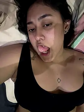 Snapshot of pawmistry chatting on December 2025 03:56:02 AM pawmistry online show from December 2025 03:56:02 AM