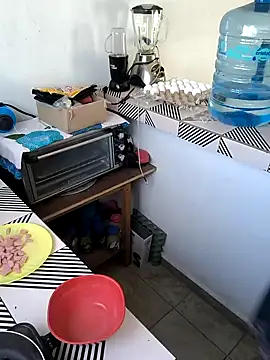 Snapshot of EmpaticBolillo chatting on November 2025 03:23:01 PM EmpaticBolillo online show from November 2025 03:23:01 PM