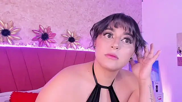 Snapshot of LorenaStevens chatting on January 2025 01:33:01 AM LorenaStevens online show from January 2025 01:33:01 AM