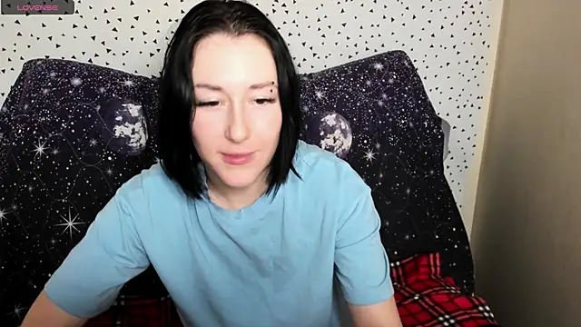 Snapshot of adell_berry chatting on February 2025 11:10:01 AM adell berry online show from February 2025 11:10:01 AM