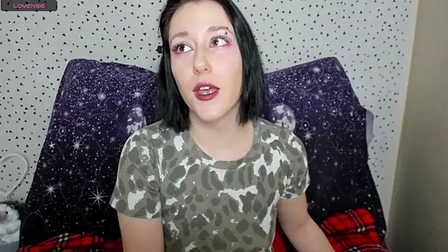 Snapshot of adell_berry chatting on February 2025 05:31:01 AM adell berry online show from February 2025 05:31:01 AM