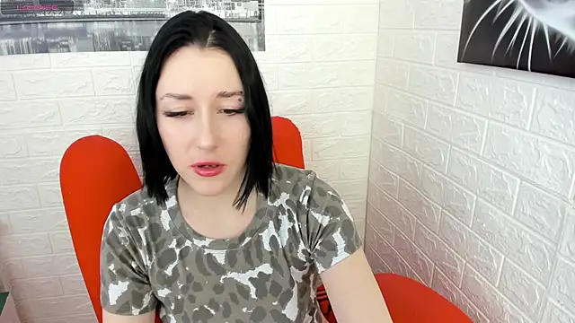 Snapshot of adell_berry chatting on February 2025 05:02:01 AM adell berry online show from February 2025 05:02:01 AM