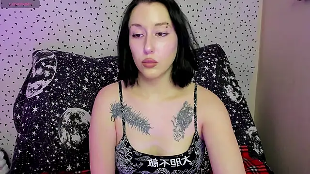 Snapshot of adell_berry chatting on February 2026 07:51:01 AM adell berry online show from February 2026 07:51:01 AM