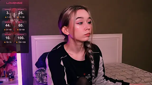 Snapshot of Kimiko__ chatting on December 2025 11:48:01 AM Kimiko online show from December 2025 11:48:01 AM