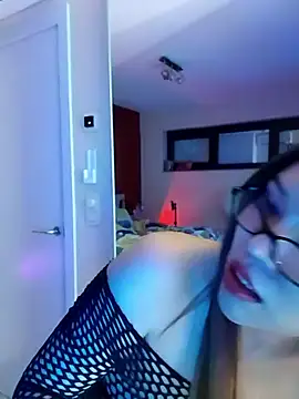 Snapshot of MySecrets01 chatting on May 2026 10:07:01 PM MySecrets01 online show from May 2026 10:07:01 PM