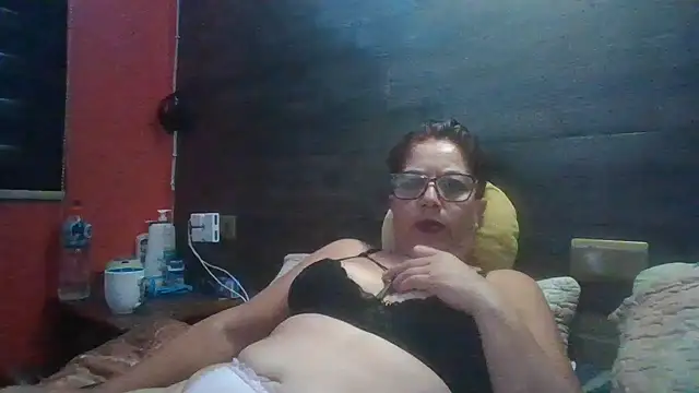 Snapshot of TRISH_MILF chatting on December 2024 09:44:02 AM TRISH MILF online show from December 2024 09:44:02 AM