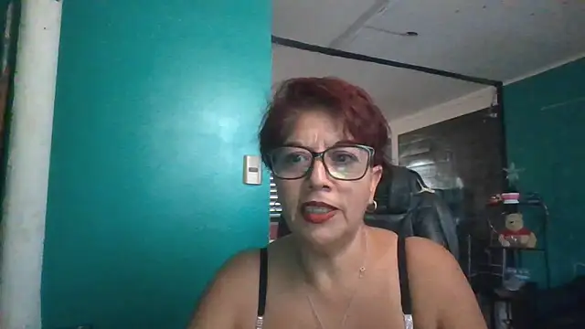 Snapshot of TRISH_MILF chatting on December 2024 03:16:01 PM TRISH MILF online show from December 2024 03:16:01 PM
