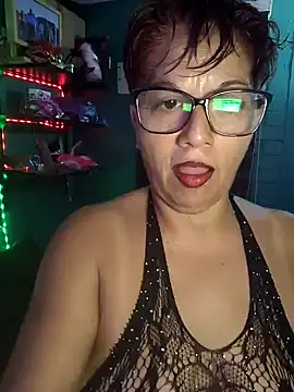 Snapshot of TRISH_MILF chatting on January 2025 12:24:01 AM TRISH MILF online show from January 2025 12:24:01 AM