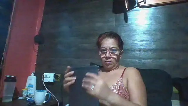 Snapshot of TRISH_MILF chatting on January 2025 09:57:01 AM TRISH MILF online show from January 2025 09:57:01 AM