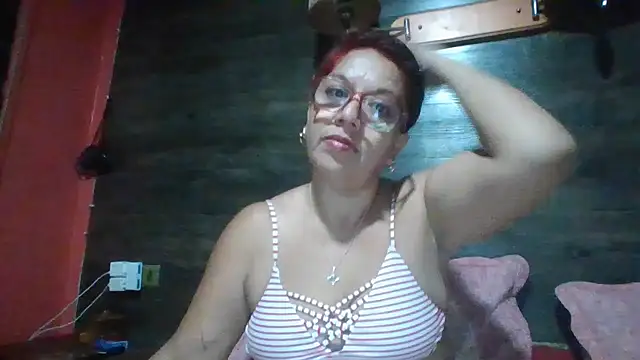 Snapshot of TRISH_MILF chatting on February 2025 09:37:01 AM TRISH MILF online show from February 2025 09:37:01 AM