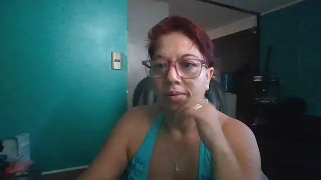 Snapshot of TRISH_MILF chatting on February 2025 01:25:01 PM TRISH MILF online show from February 2025 01:25:01 PM