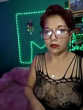 Snapshot of TRISH_MILF chatting on February 2025 12:27:02 AM TRISH MILF online show from February 2025 12:27:02 AM