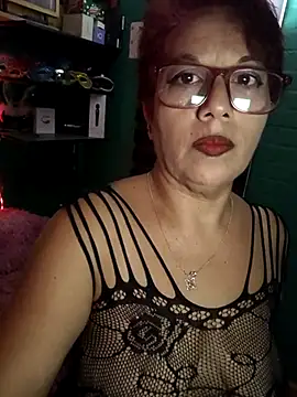 Snapshot of TRISH_MILF chatting on March 2025 02:07:02 AM TRISH MILF online show from March 2025 02:07:02 AM