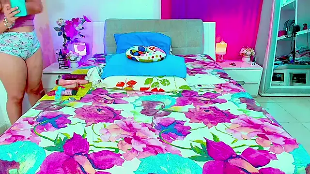 Kendralove31xxx online show from October 2025 02:45:02 AM