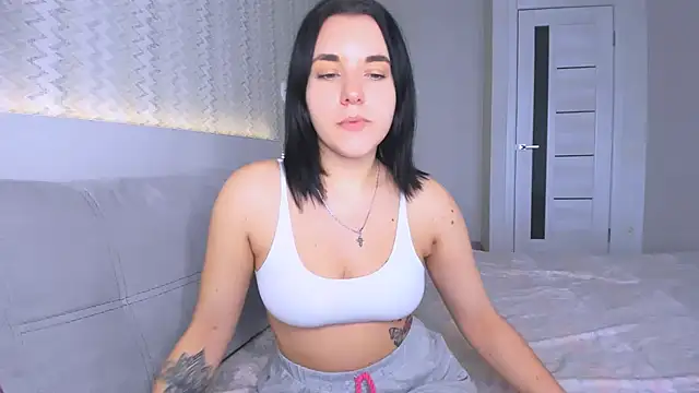 Snapshot of Kate_Ree chatting on January 2025 01:21:01 PM Kate Ree online show from January 2025 01:21:01 PM